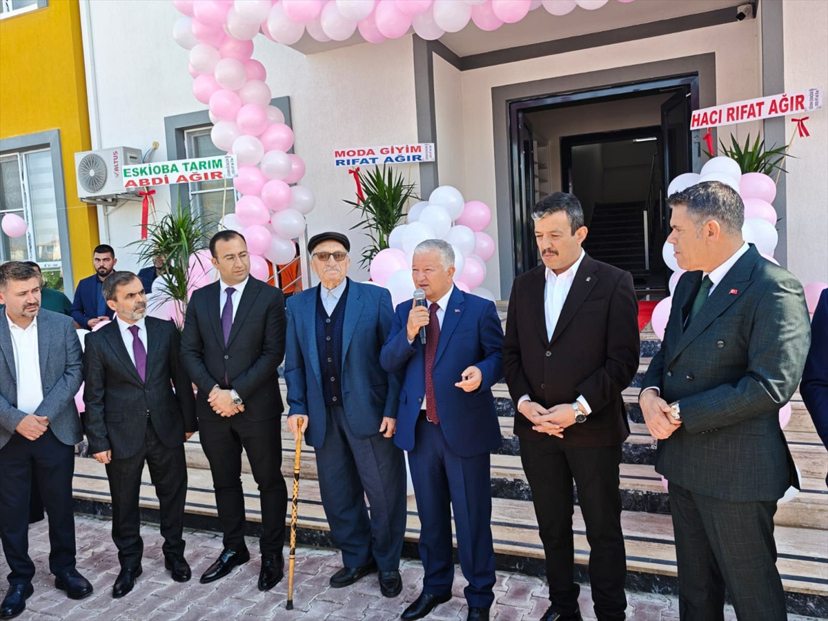 Aksaray Valisi Duru, Sultanhanı\'nda 4 sınıflı kız Kur\'an kursunu törenle açtı