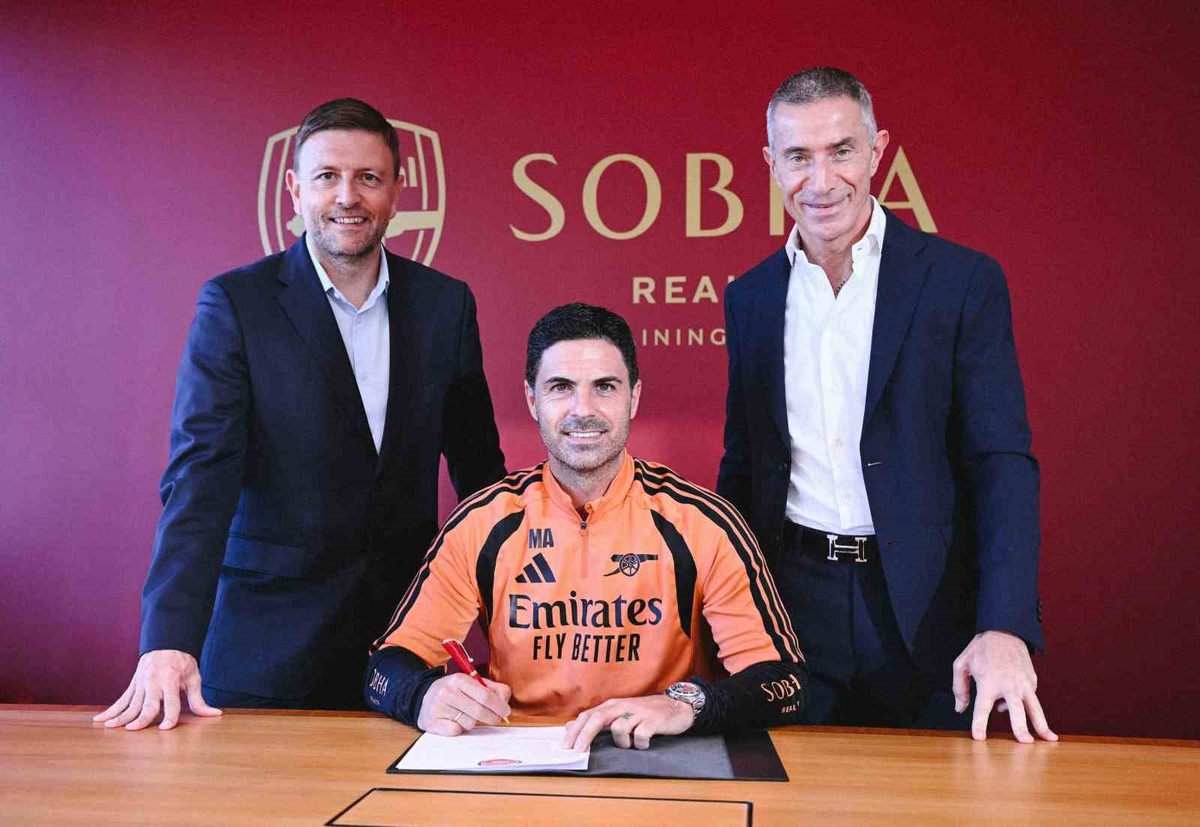Arsenal, 22 yıl sonra şampiyon yapan Arteta\'nın sözleşmesini 2030\'a kadar uzattı