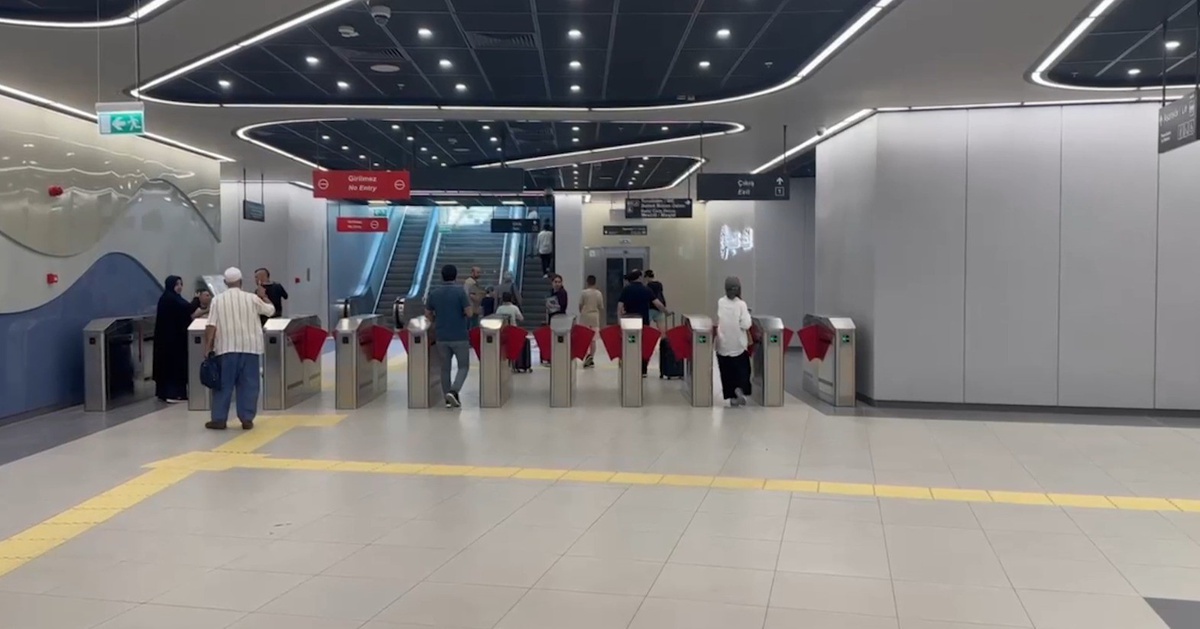 Bakan Uraloğlu, kent içi raylı hattın 1.054,7 kilometreye ulaştığını açıkladı