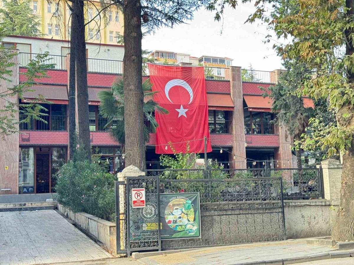 Bilecik\'te Konak Kafe\'nin tahliyesinde kayırma bulgusuna rastlanmadı