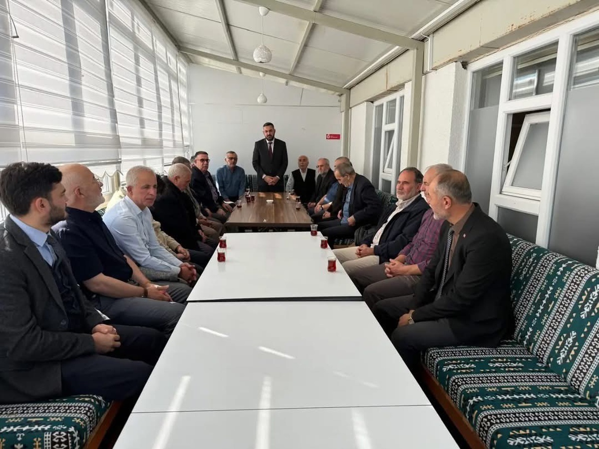 Bozüyük\'te emekli din görevlileri, Müftü Arpacı ile kahvaltıda bir araya geldi