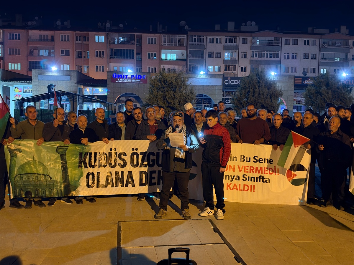 Çankırı\'da Gazze saldırılarının 3. yılında Ahmet Yesevi Camisi\'nde tepki gösterildi