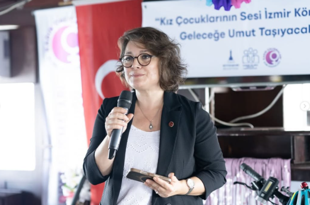 Cemil Tugay'ın AK Parti'ye geçişi sonrası istifa dalgası: 2. Başkan Vekili de görevi bıraktı