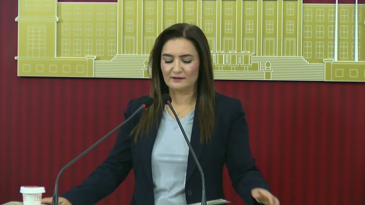CHP\'li Kılıç, Tugay\'ın AK Parti\'ye geçişine \'İzmir\'i transferlerle alamazsınız\' dedi