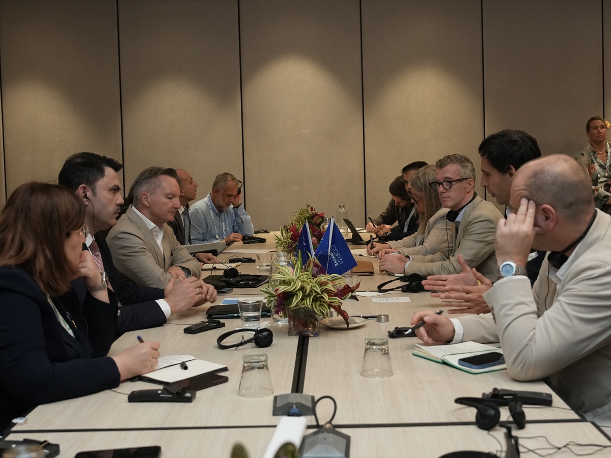 Kurum, Hoekstra ve Bowen\'la COP31 sürecini değerlendirdi, Antalya için çalışıyor