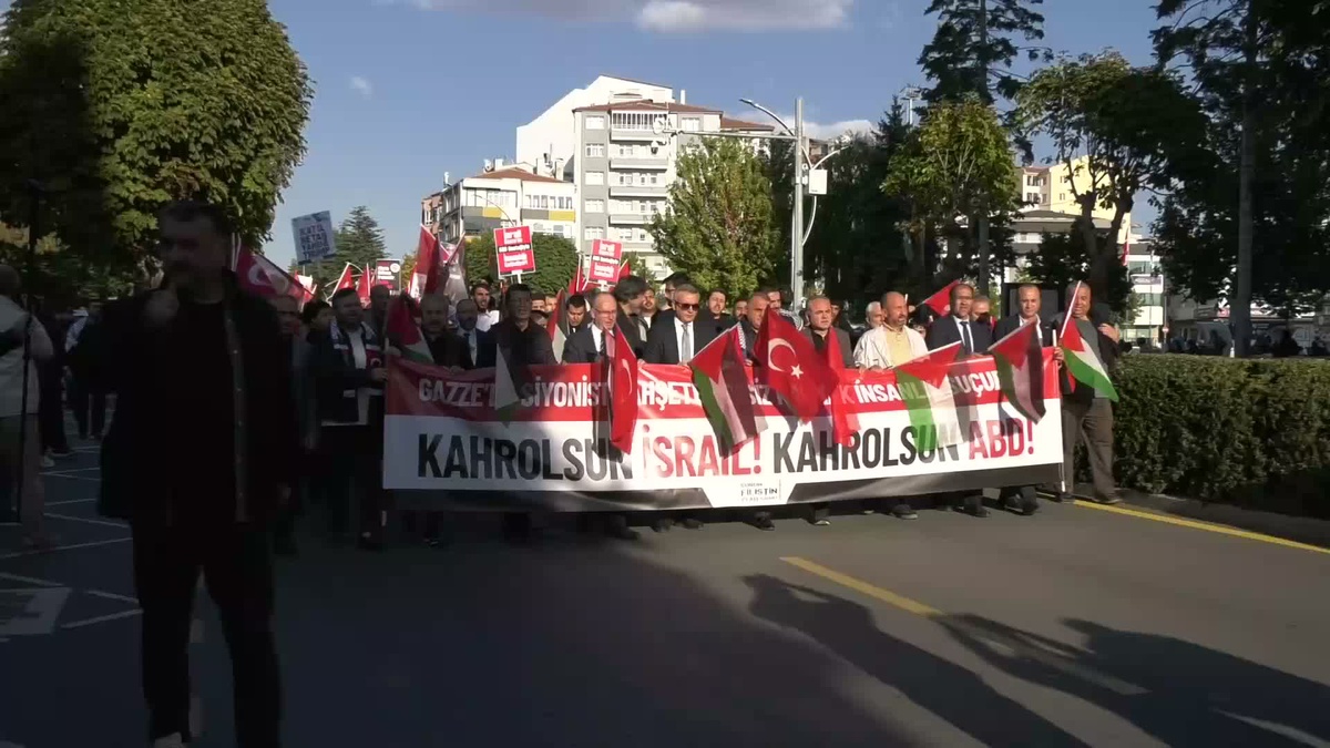 Çorum\'da Gazze eyleminde konuşan Yazıcı, Batı\'ya boykot çağrısını yineledi