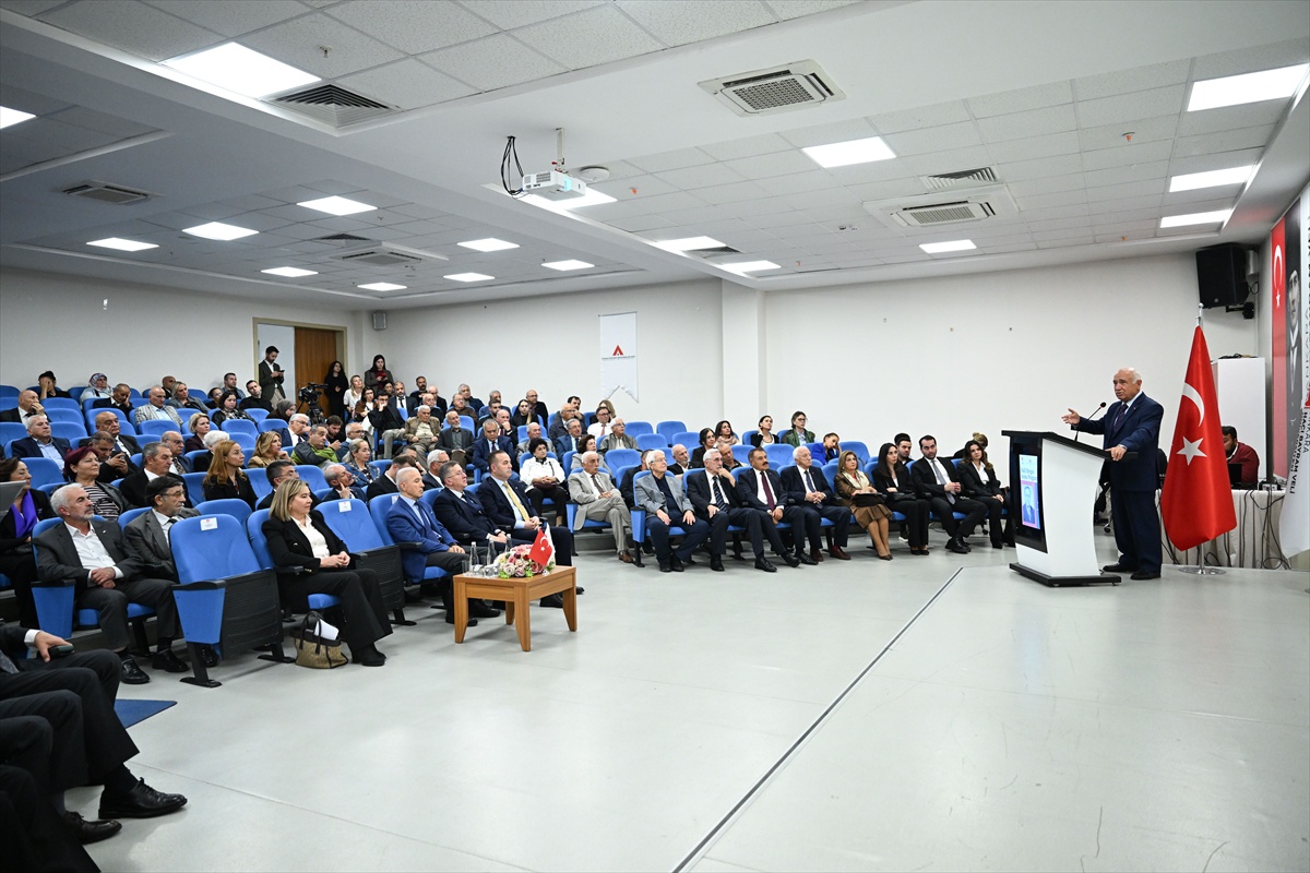 Halil Şıvgın için vefatının ilk yılında HBV\'de anma programı düzenlendi