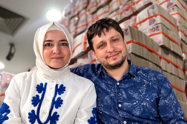 Fatma Betül Sayan Kaya ve eşi, savcılıkta ifade vermeye başladı