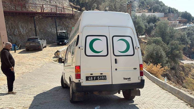 Fethiye Babadağ'da eğitim uçuşunda kayalıklara sert iniş yapan Rus uyruklu şahıs öldü