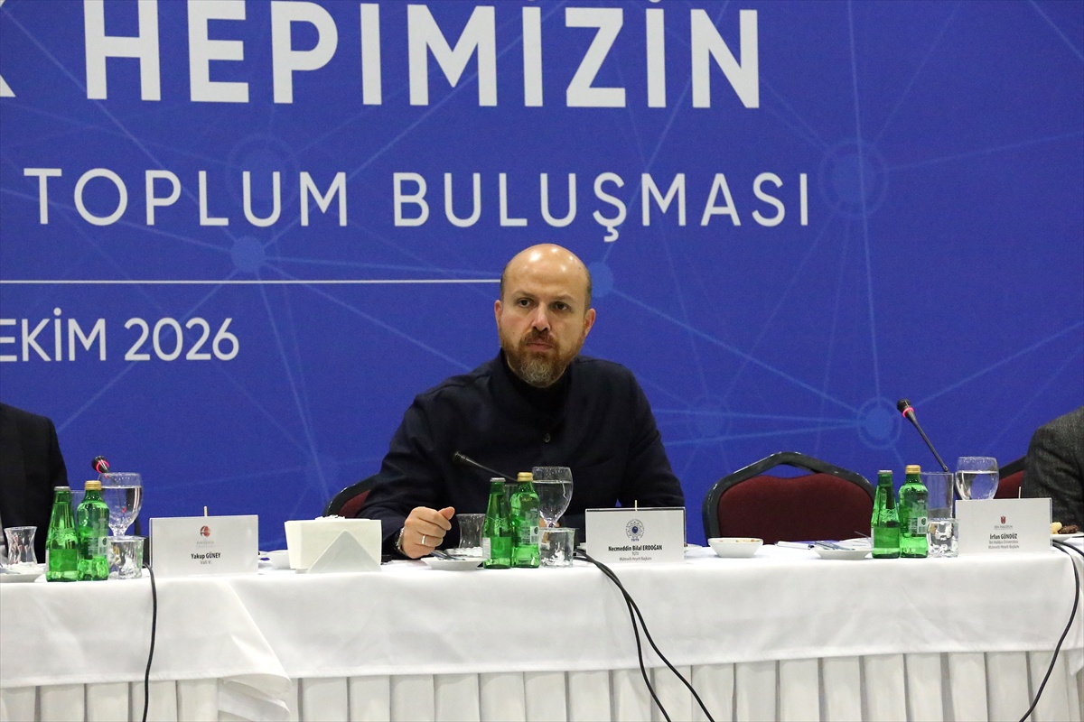 İlim Yayma Vakfı Mütevelli Heyeti Başkanı Erdoğan, Eskişehir Aile Zirvesi\'nde konuştu: