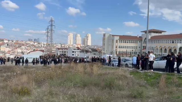İstanbul'da lisede kavga! Ekipler olay yerine sevk edildi