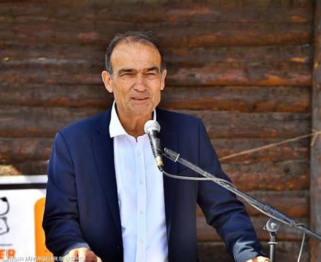 İzmir Büyükşehir Belediye Başkanı Cemil Tugay'ın AKP'ye katılma iddiası
