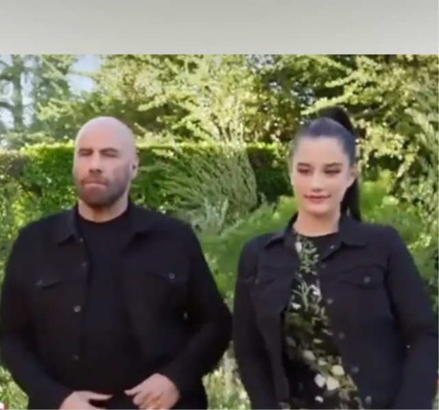 John Travolta'nın kızı podyuma çıktı! Paris'te tüm gözler onun üzerindeydi