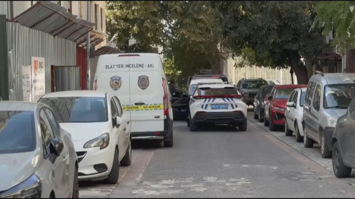 Kadıköy Acıbadem\'de 4 katlı inşaatta çalışan işçi düşerek hayatını kaybetti