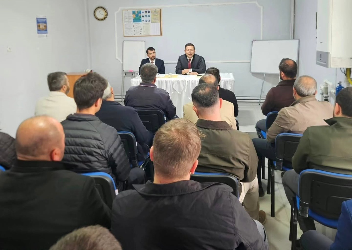 Aydıntepe\'de din görevlileriyle istişare toplantısında görüş ve talepler dinlendi
