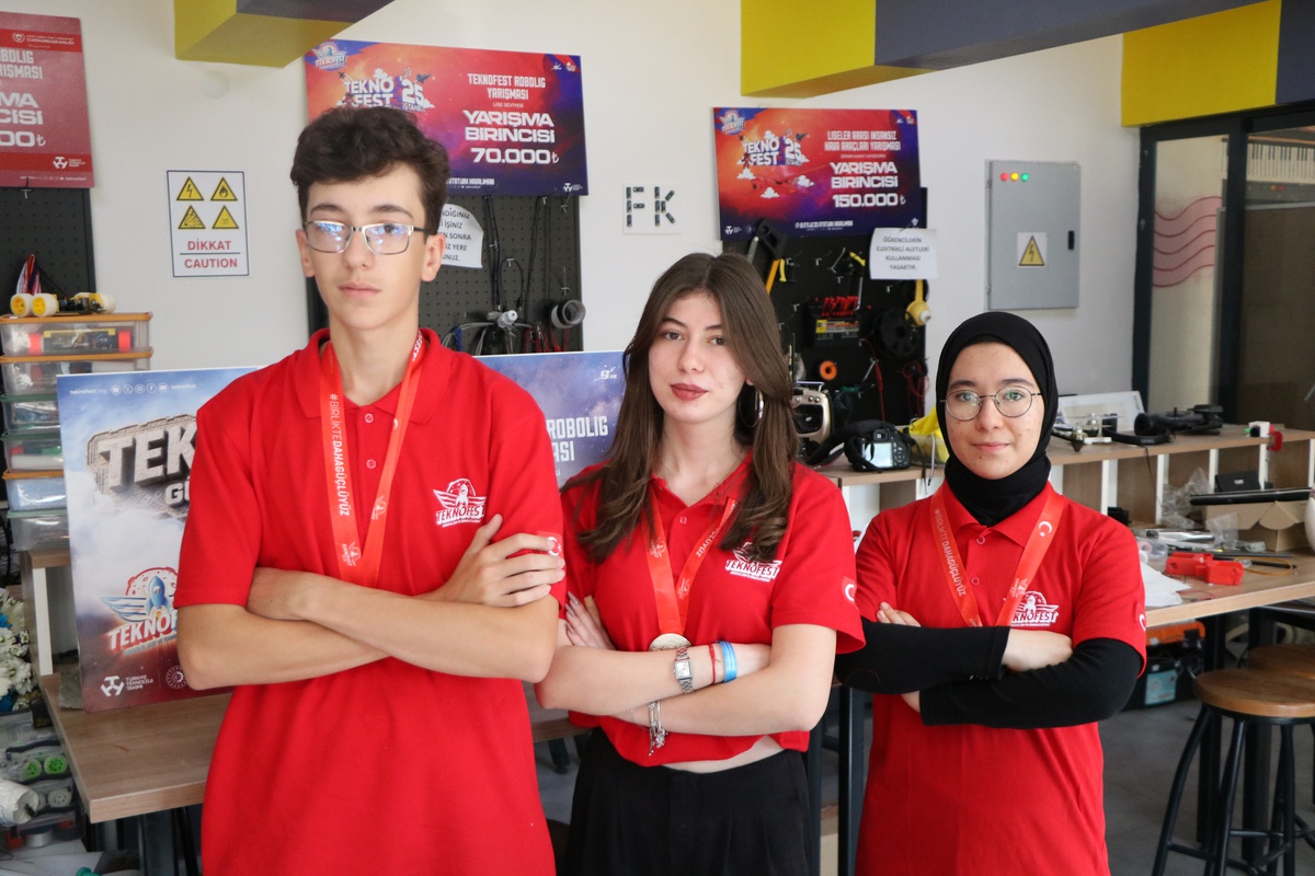 Kayseri\'de Sümer Fen Lisesi takımı TEKNOFEST Robolig\'de Türkiye ikincisi oldu