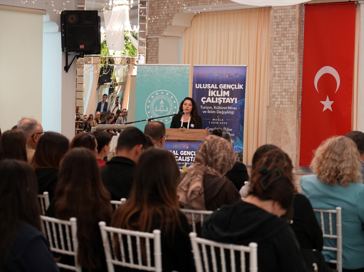 Muğla\'da 18 liseden 54 öğrenci iklim çalıştayında çözüm önerileri geliştirdi.