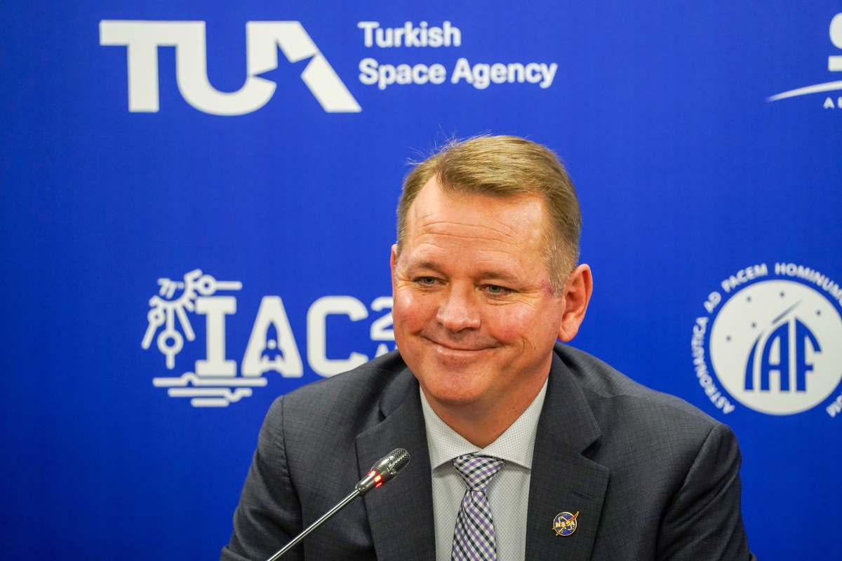 Ay üssüne Türkiye de katkı sunabilecek: NASA, Artemis imzacısı 76 ülkeye çağrı yaptı
