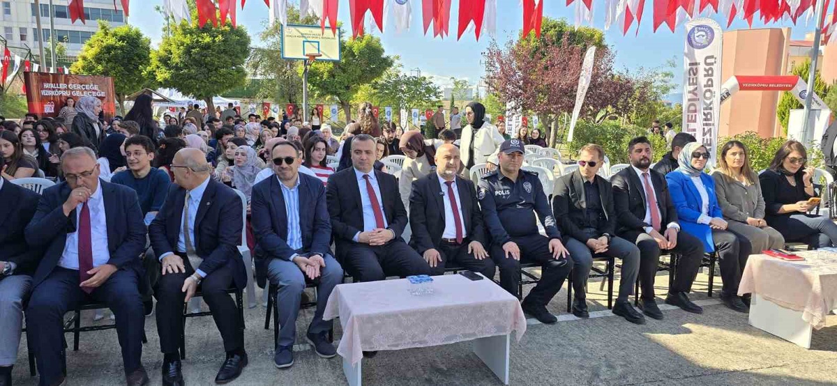 OMÜ Vezirköprü MYO\'da yeni öğrencilere uyum programı düzenlendi