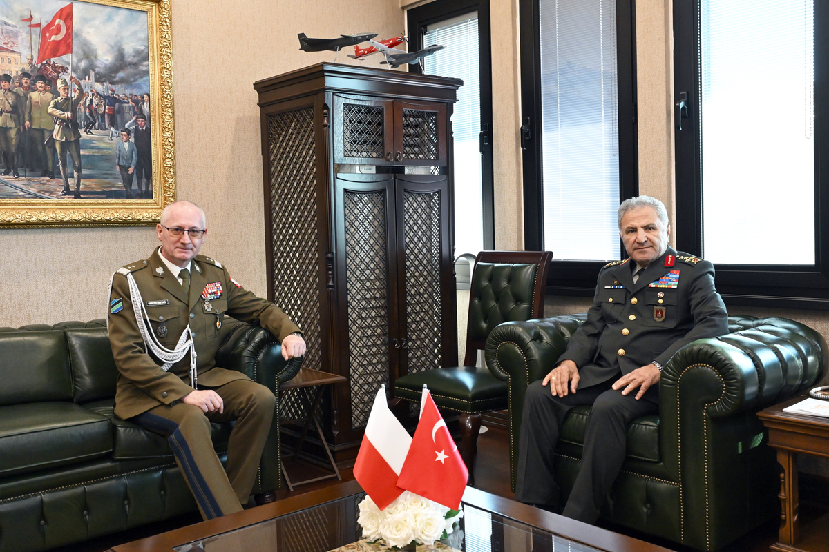 Kara Kuvvetleri Komutanı Tokel, Polonyalı mevkidaşı Fajkowski ile bir araya geldi