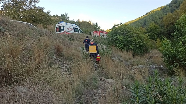 Osmaniye'de dere yatağındaki erkek cesedi otopsi için hastane morguna kaldırıldı