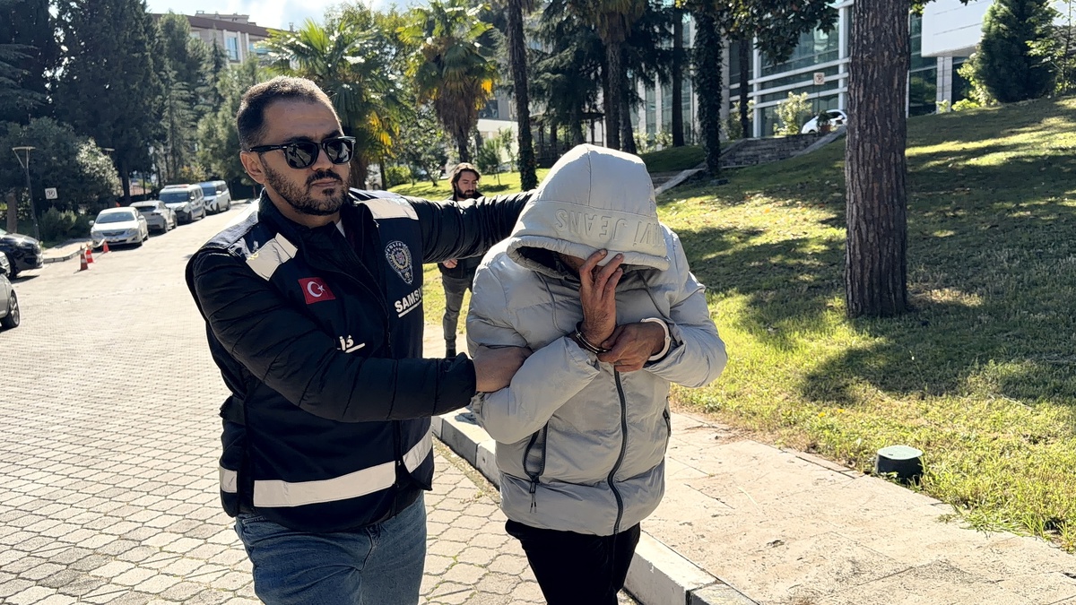 Samsun\'da eşini kıskançlık iddiasıyla bıçakla yaralayan Ali Ç. adliyeye sevk edildi