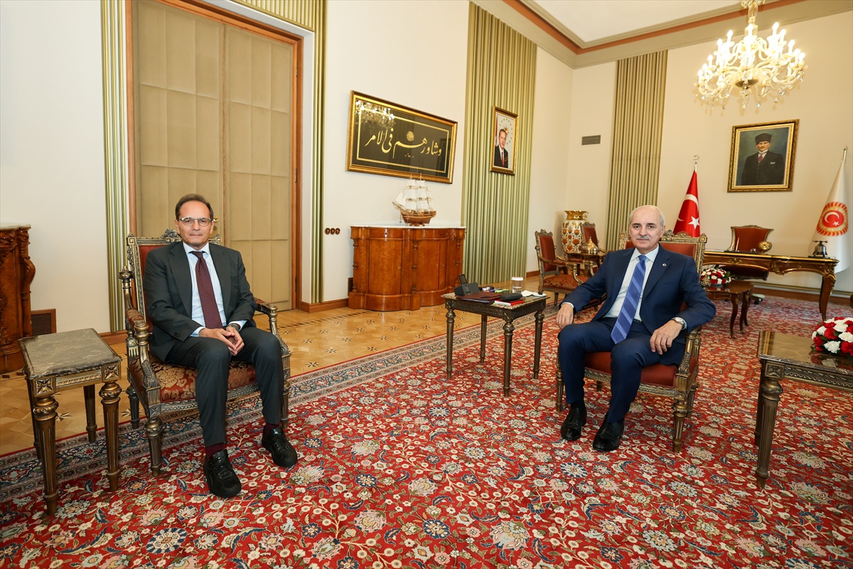 Meclis Başkanı Kurtulmuş, İtalya Büyükelçisi Manzo\'yu basına kapalı kabul etti