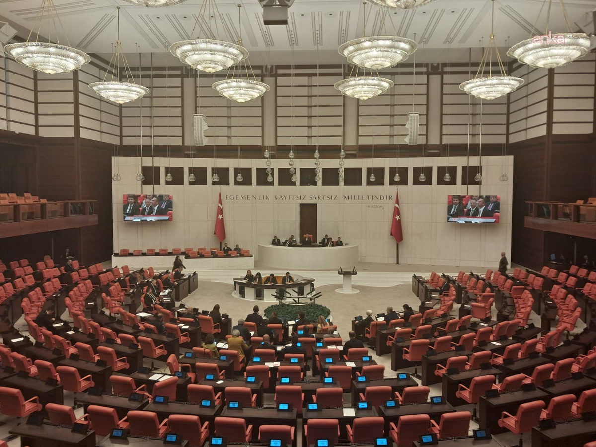 TBMM\'de Yusuf Beyazıt Başkan Vekilliğine, Mehmet Taytak İdare Amirliğine seçildi