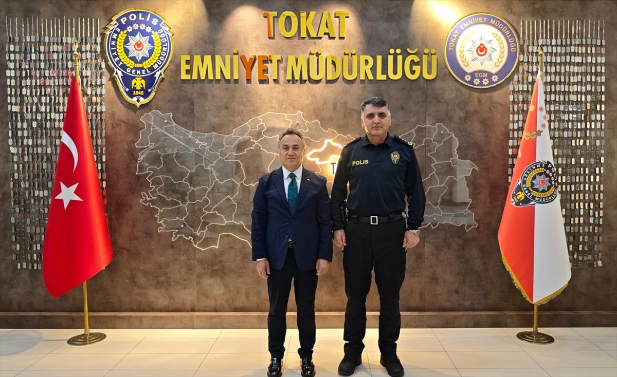 TOGÜ Rektörü Yılmaz, Tokat Emniyet Müdürü Şengül\'ü makamında ziyaret etti