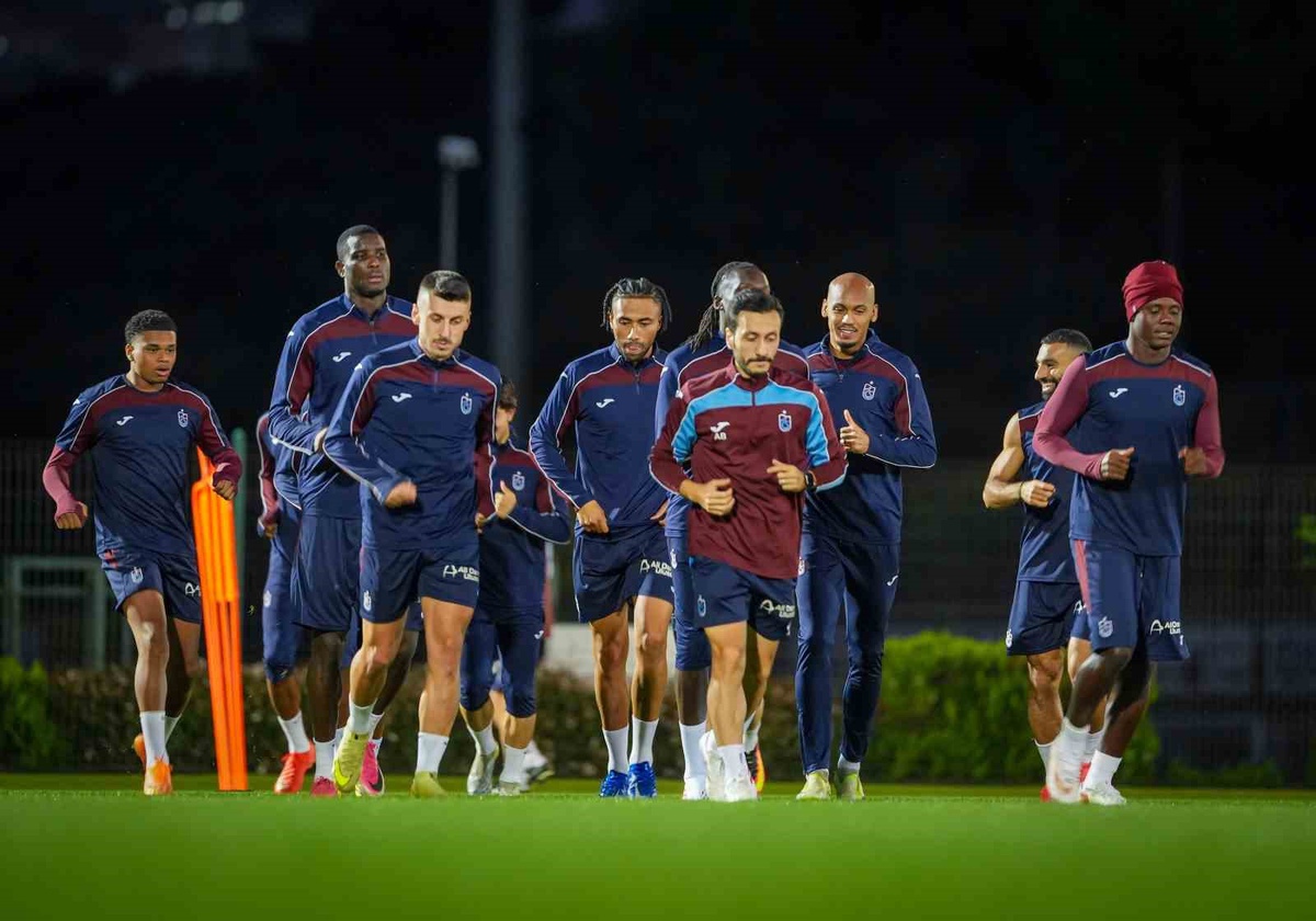 Trabzonspor, Samsunspor maçı hazırlığına milli takımlardan dönenlerle devam etti