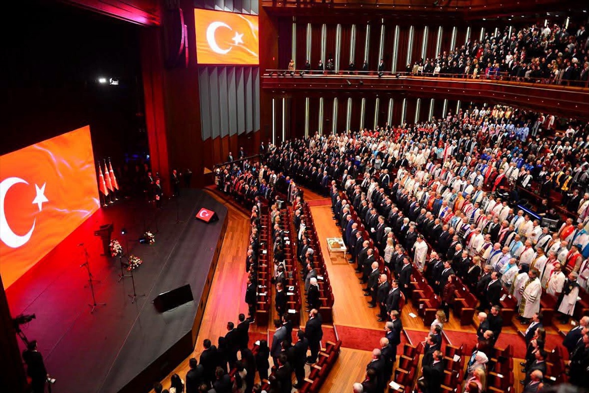 Trakya Üniversitesi akademik yıl açılış törenine katıldı