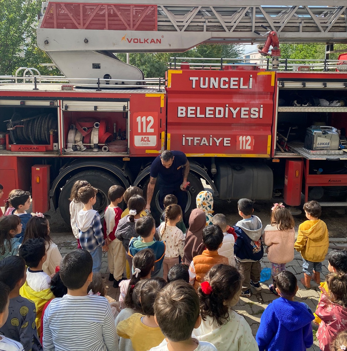 Tunceli Belediyesi itfaiye ekipleri anaokullarında yangın güvenliği eğitimi verdi