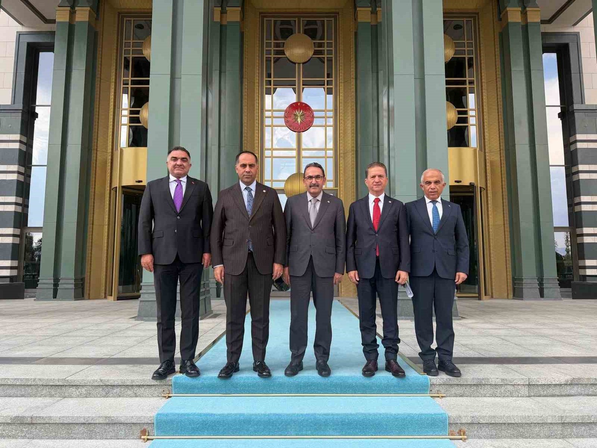 Cevdet Yılmaz, Adana narenciye temsilcilerinin sorunlarını dinledi