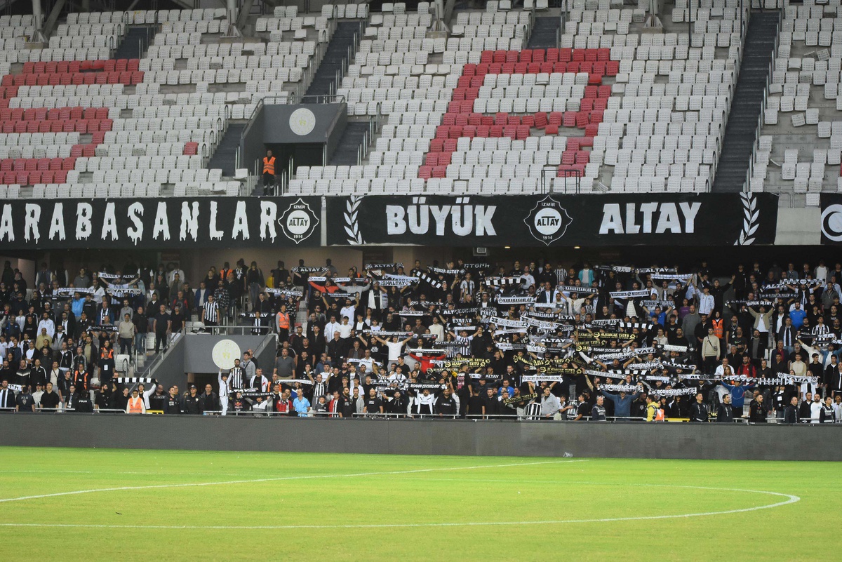 Altay\'ın LED reklam panoları için firmayla anlaştığı öğrenildi