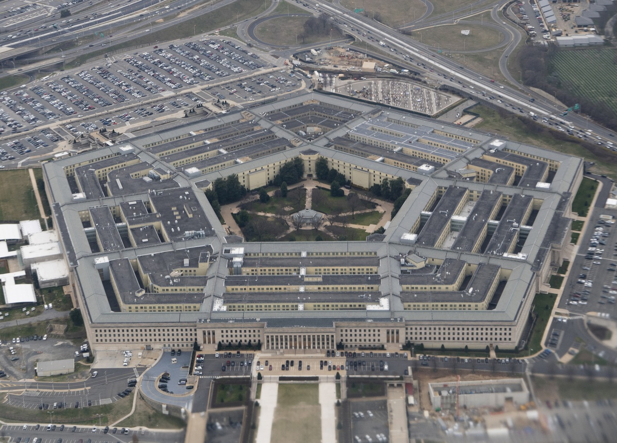 Axios\'a göre Pentagon, İran operasyonlarını seçim öncesi başlatmaya hazırlanıyor