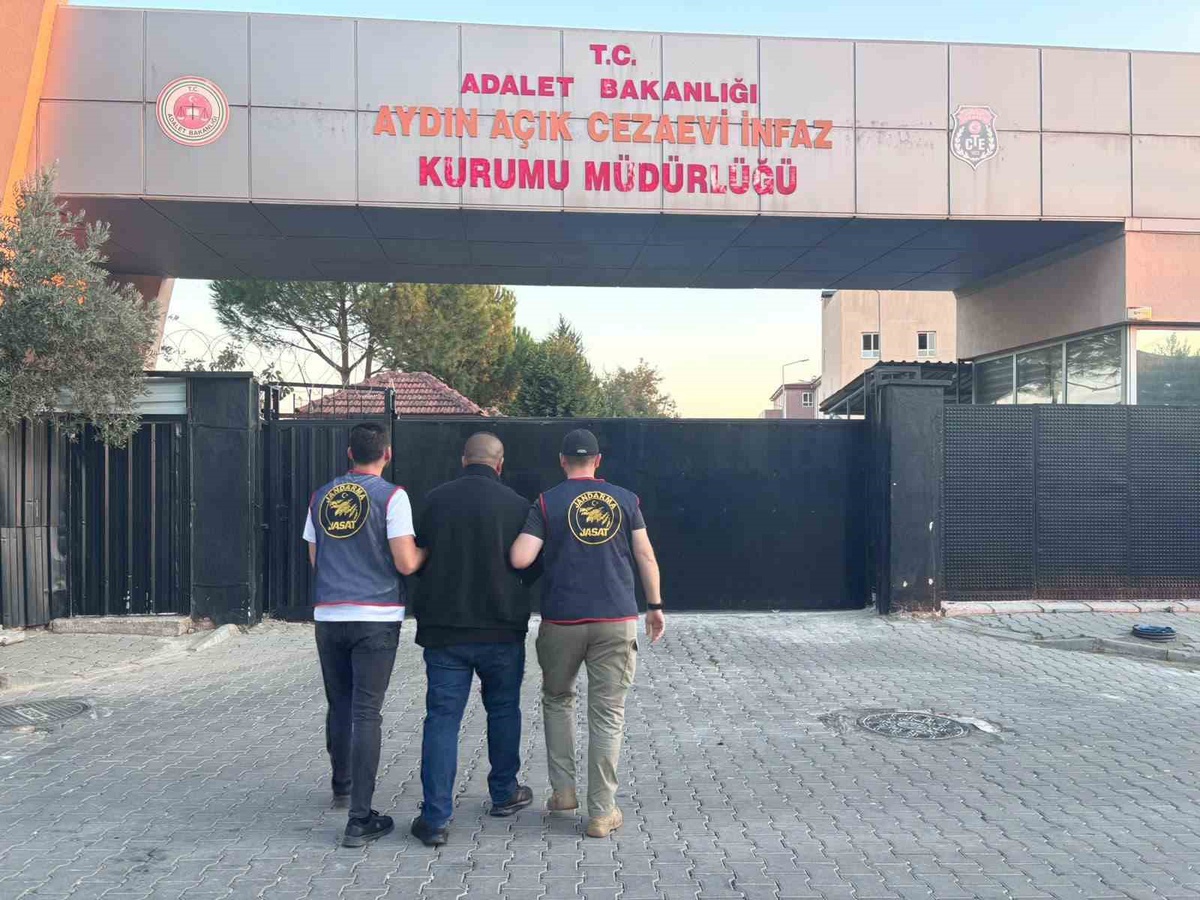 Uyuşturucudan 17 yıl 6 ay 19 gün ceza alan hükümlü Aydın Efeler\'de yakalandı