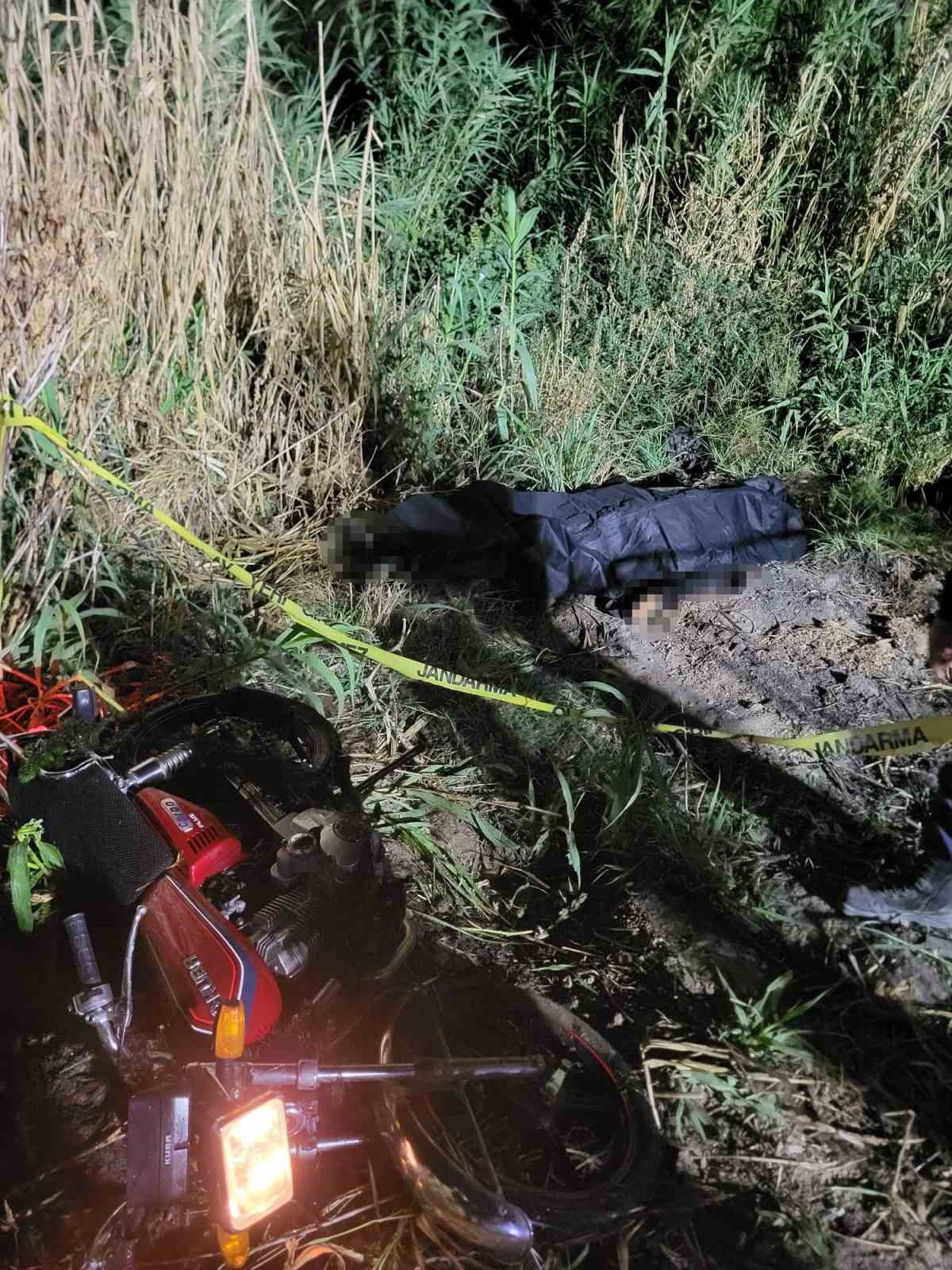 Aydın\'ın Yenipazar ilçesinde motosikletin göle uçması sonucu 1 kişi hayatını kaybetti
