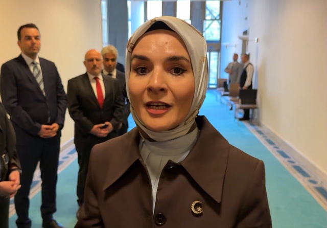 Babasıyla ilgili fon iddiası Bakan Göktaş'ı çok kızdırdı: Eğer insansa ne yapacağını bilir