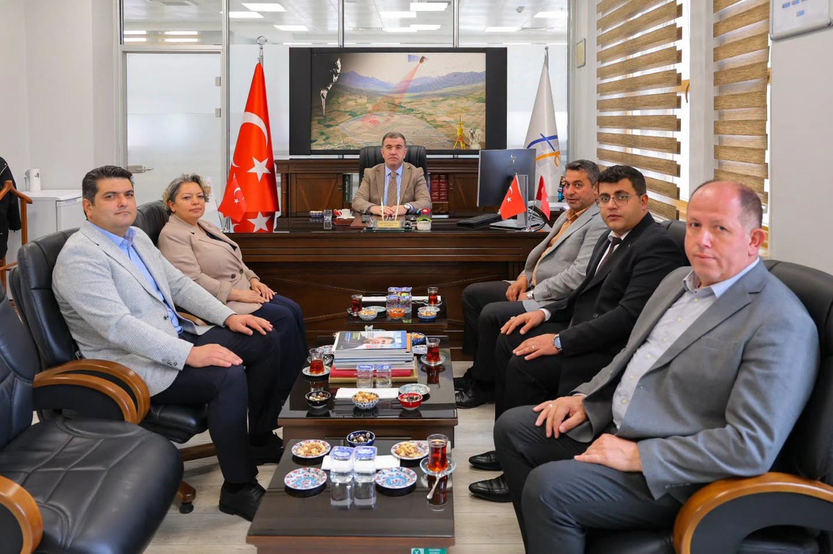 Bayburt Valisi Eldivan, göç ve tapu hizmetlerini yerinde değerlendirdi