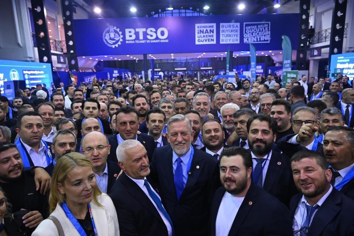 BTSO başkanlık seçiminde 159 meclis üyesi Burkay ile Matlı arasında oy kullanıyor
