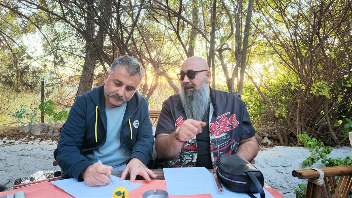 Bülent Orçin\'in Alaçatı\'da geçen Karışık İşler filminin İzmir çekimleri başladı