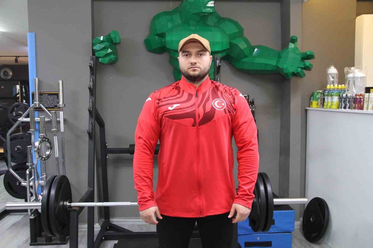 Görme engelli milli sporcu Şimşek, İstanbul\'da dünya şampiyonasında altın hedefliyor
