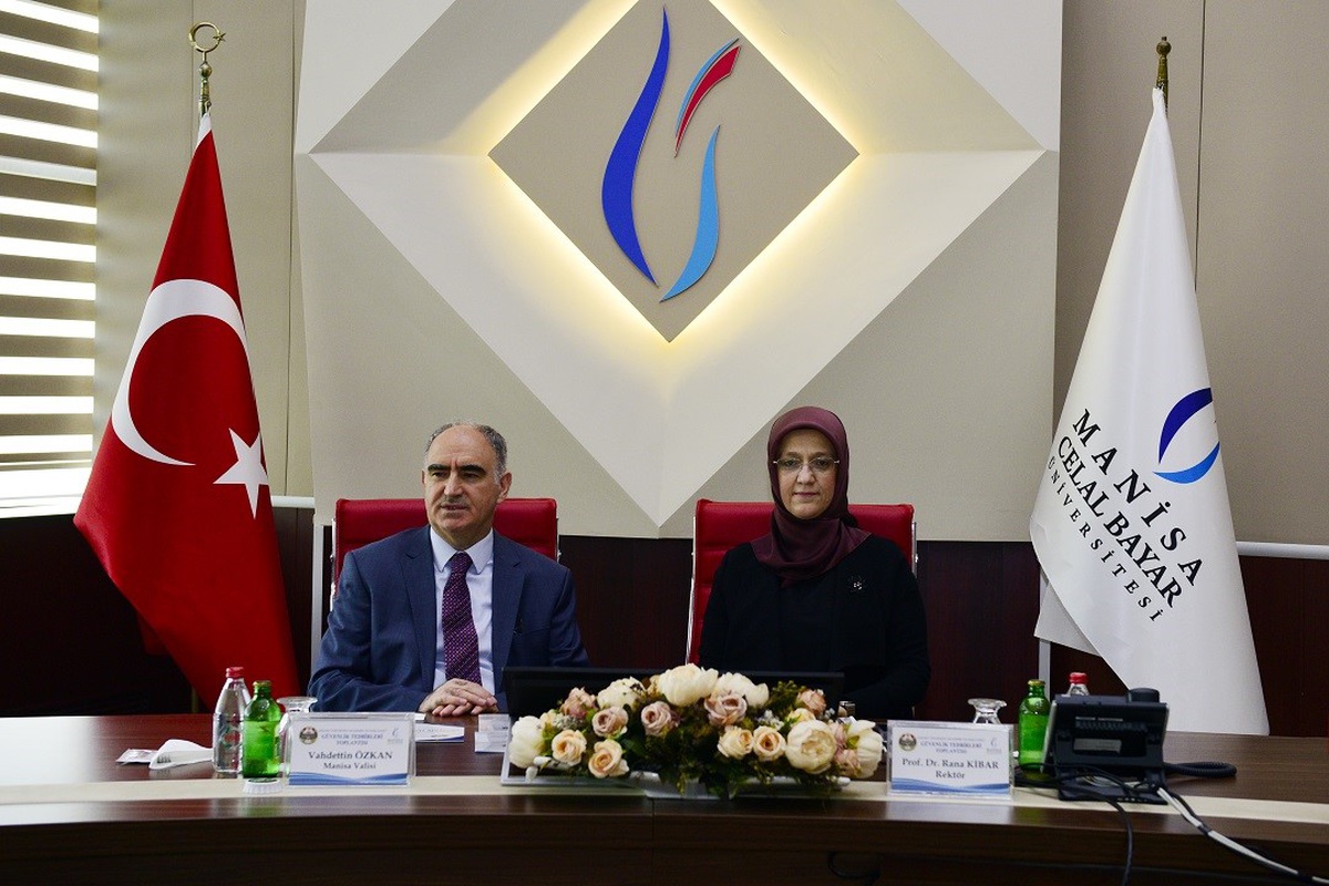 Manisa Valisi Özkan, Celal Bayar Üniversitesi güvenlik toplantısına katıldı