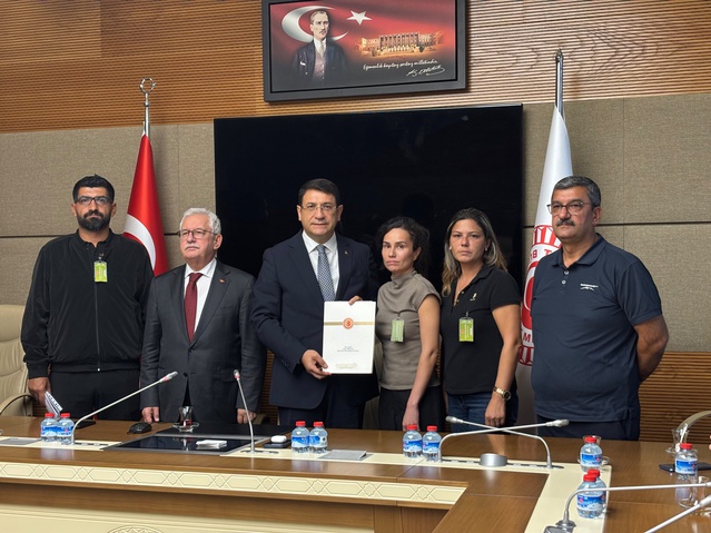 DEVA'lı Şahin, 1 ölü 9 kayıp denizcinin olduğu kazada AIS'siz gemi VTS kaydını sordu