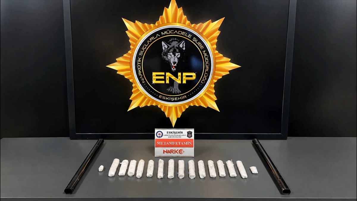 Eskişehir\'de 1 kilo 126 gram sentetik uyuşturucu ele geçirildi, 3 şüpheli tutuklandı