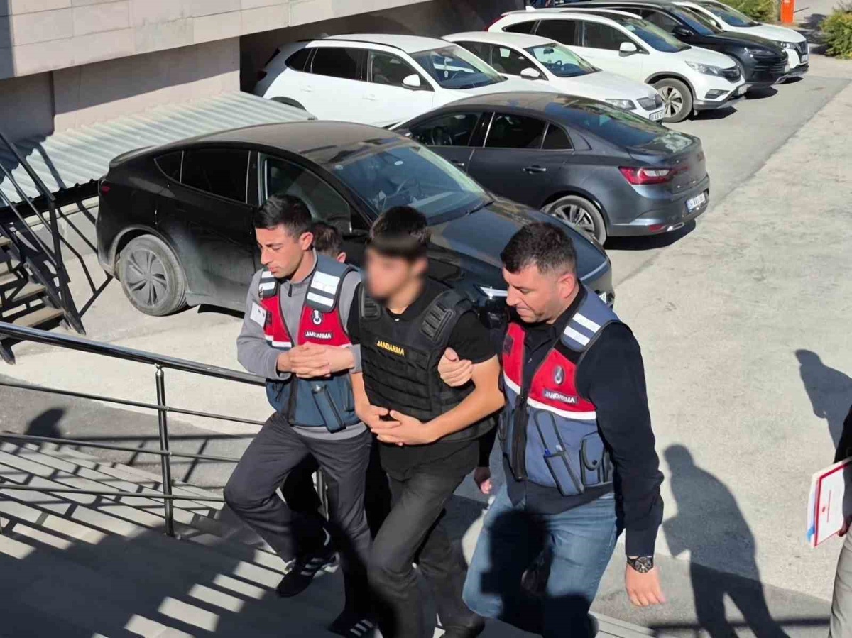 Eskişehir\'de amcasını silahla vuran 15 yaşındaki çocuk cezaevine gönderildi