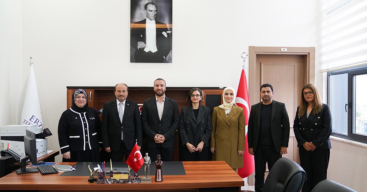 ETÜ ve Habitat Derneği 60 yaş üstüne dijital dolandırıcılık eğitimi düzenledi