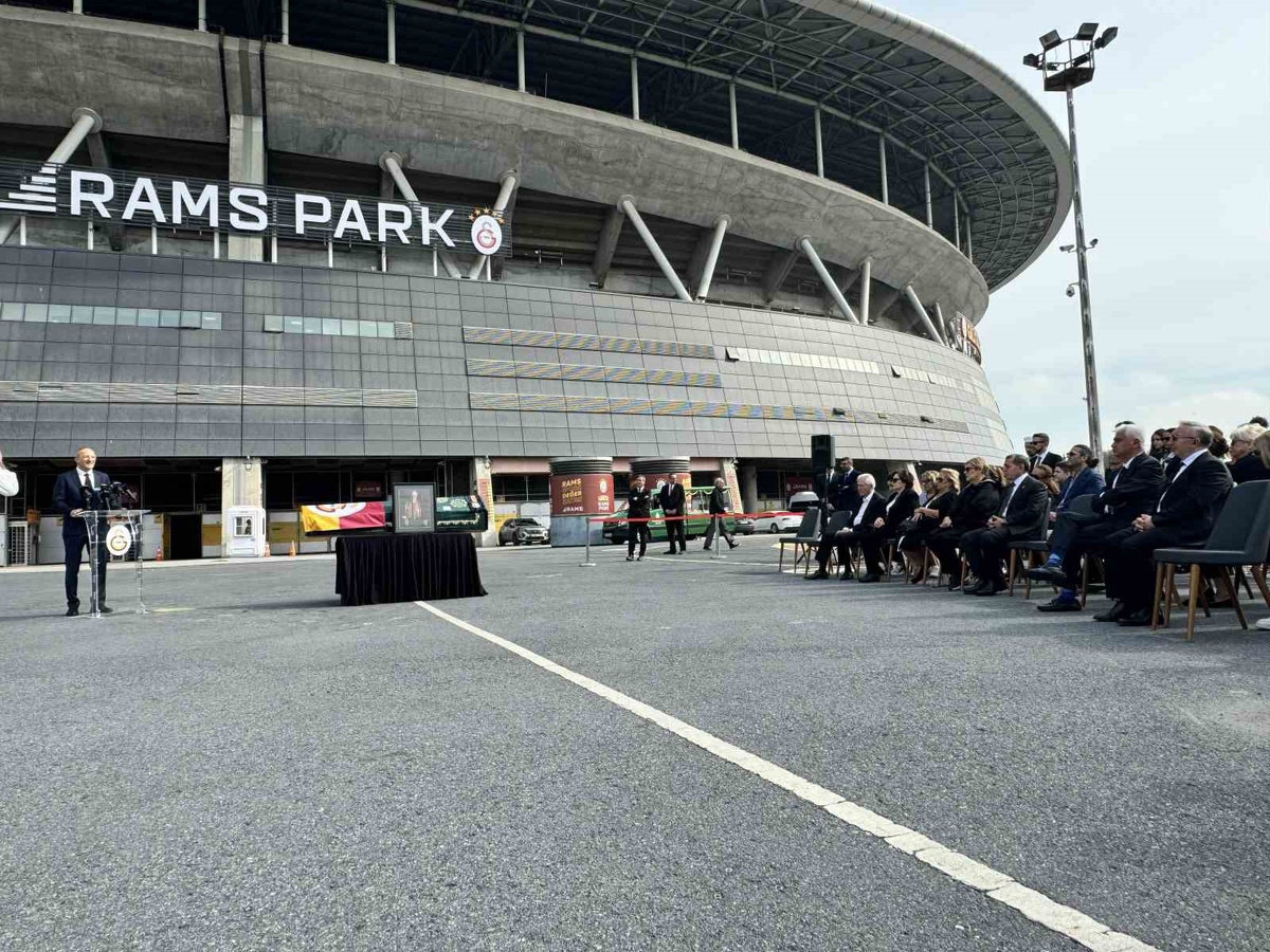 Galatasaray\'ın 108 yaşında vefat eden üyesi Diriker RAMS Park\'ta anıldı