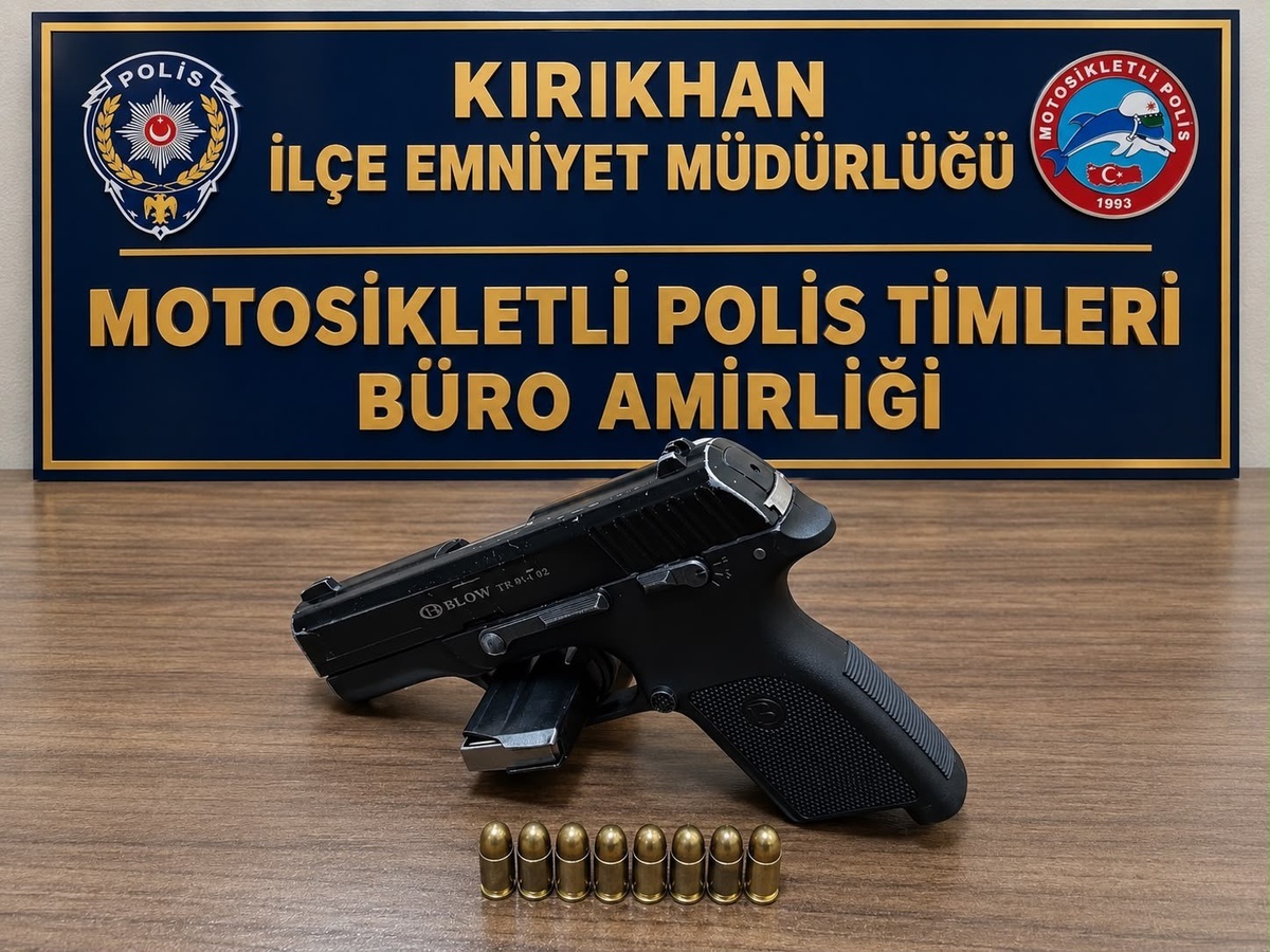Hatay Kırıkhan\'da motorda ruhsatsız tabanca ve 8 fişek bulundu, sürücü tutuklandı