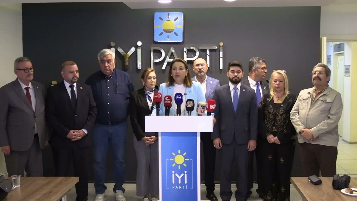 İYİ Parti İzmir İl Başkanı Doğan’dan, Cemil Tugay’ın AK Parti’ye geçişine tepki